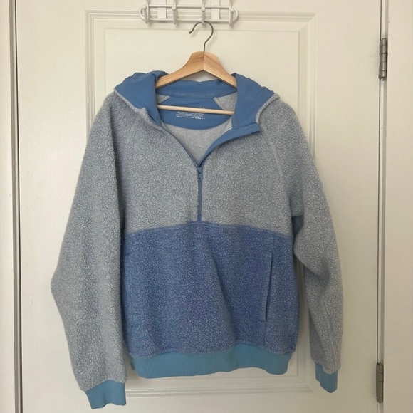 Outdoor Voices Megafleece Half Zip Pullover Hoody, Dusty Blue size large - Picture 9 of 13